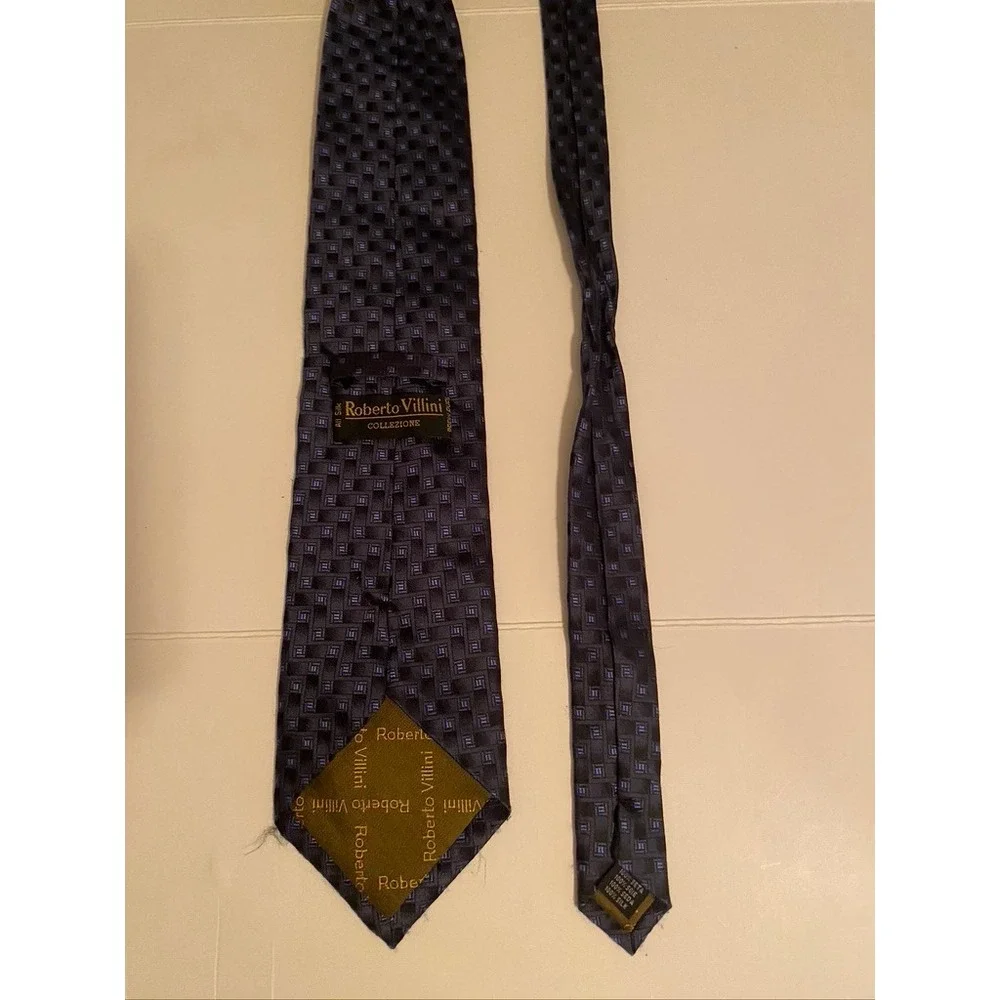 Roberto Villini Collezione Navy Blue Black Geometric Silk Hand Made Necktie